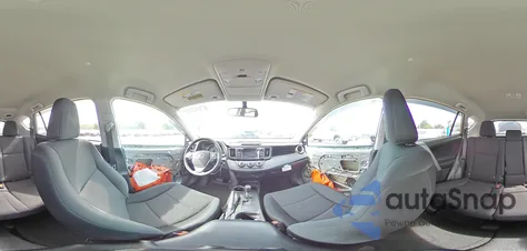 2016 Toyota Rav4 Le z USA, uszkodzony, nr VIN 2T3BFREV2GW508900